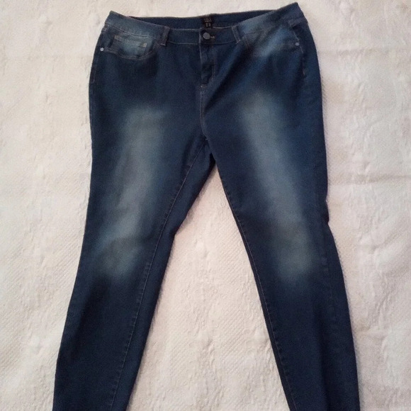 G.I.L.I. Women's Jeans - 20W - Picture 2 of 5